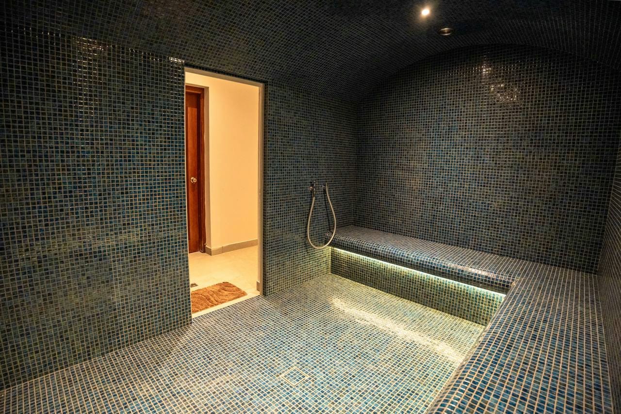 The steam bath doorway